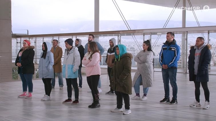 MasterChef: Η δοκιμασία με τις 3 ομάδες &amp; τα σχόλια Κατερίνας - Μαρίας για τους «νέους»