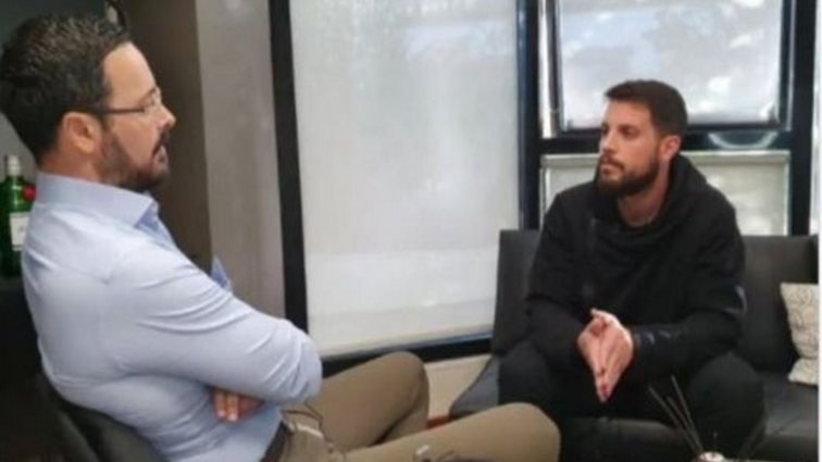 Ο Μάνος Δασκαλάκης μιλά στον Πέτρο Κουσουλό: "Μου ξεκαθάρισε ότι είναι απέναντι από τη Ρούλα Πισπιρίγκου"