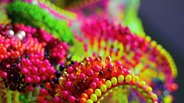 Αυτό είναι το πιο εντυπωσιακό και παράξενο φόρεμα όλων των εποχών!
: Πώς σου φαίνεται;