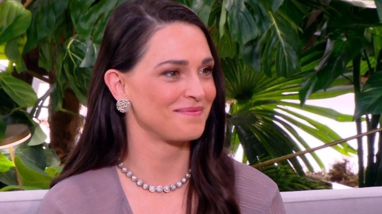 Μαίρη Μηνά: &quot;Έβλεπα τον Μιχάλη Σαράντη να φλέγεται, να ιδρώνει - Ήταν το πιο ελκυστικό πράγμα&quot;