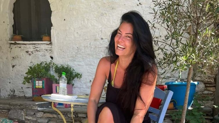 Full in love η Μαρία Κορινθίου στην αγκαλιά του συντρόφου της - Το κοινό στιγμιότυπο από την Ιταλία