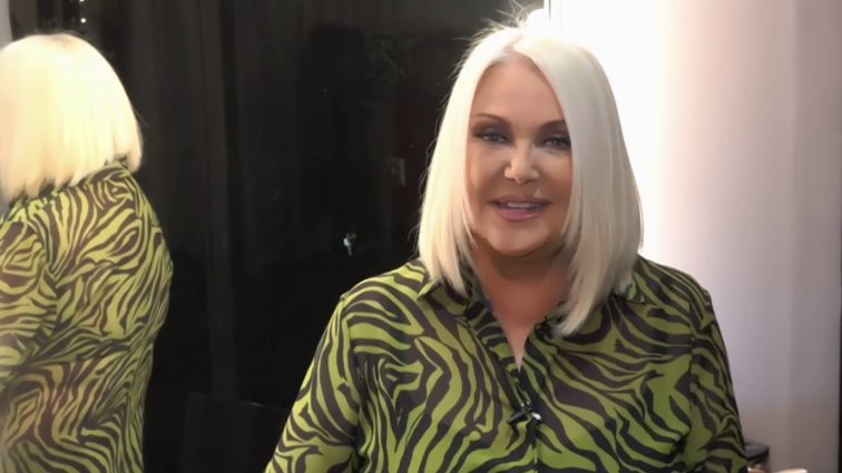 Ρούλα Κορομηλά: &quot;Όταν περάσεις από συμπληγάδες αναθεωρείς - Νομίζεις ότι θα σταματήσεις να χαμογελάς, υποφέρεις&quot;