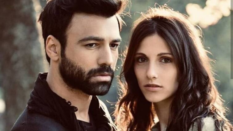 8 Λέξεις: Ακόμα ένας Έλληνας celebrity μπαίνει στη σειρά του Γεωργίου!