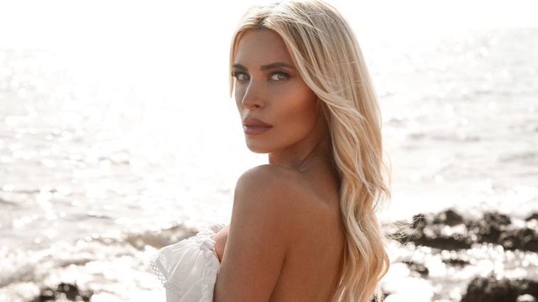 Μαγιό, φορέματα &amp; co-ords | Τα καλοκαιρινά looks της Κατερίνας Καινούργιου που θα θες να αντιγράψεις άμεσα