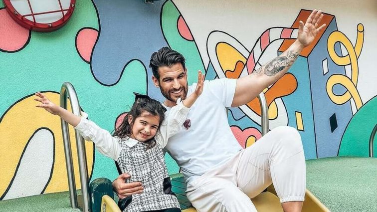 Η Μελίτα Παύλου στο παιδικό της δωμάτιο - Η αγαπημένη της ασχολία με τον μπαμπά της