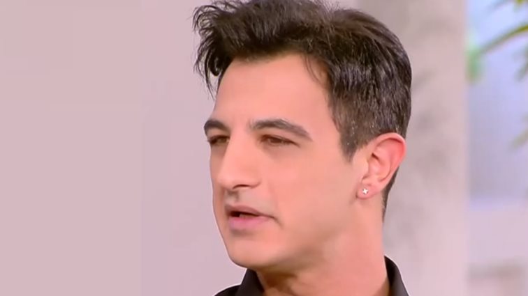 Δήμος Αναστασιάδης: "Όταν κάνεις οικογένεια δεν μπορείς να κάνεις διαφορετικά, μου λείπει πάρα πολύ"