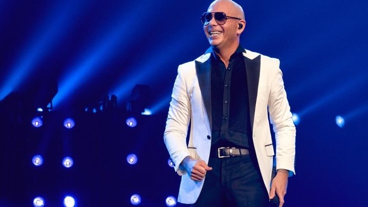 Pitbull : Στη σκηνή του Super Bowl με τραγούδι της Ελληνίδας dj Xenia Ghali!