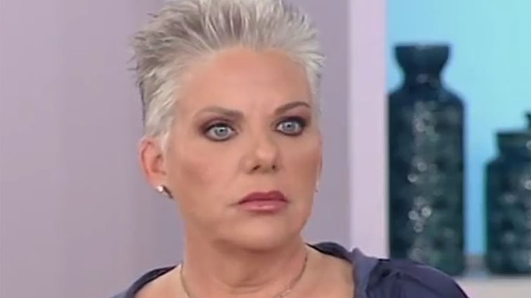 Νανά Παλαιτσάκη: Όλη η αλήθεια για τα ψευδή δημοσιεύματα περί αυτοκτονίας: «Με κρέμασαν στα μανταλάκια, σαν σφαχτό στο τσιγγέλι»