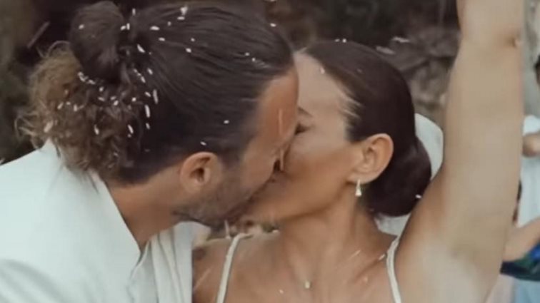 Συγκινεί η Ευρυδίκη Βαλαβάνη | Έτσι αποκάλυψε την εγκυμοσύνη της στον Γρηγόρη Μόργκαν