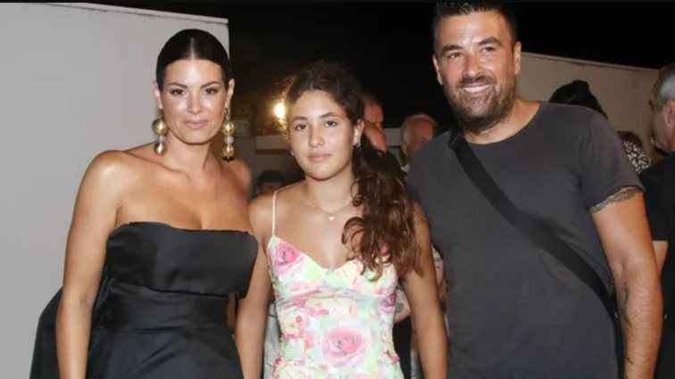 Ο Γιάννης Αϊβάζης αποκάλυψε την απαγόρευση που έθεσε η κόρη του στον ίδιο και την Μαρία Κορινθίου