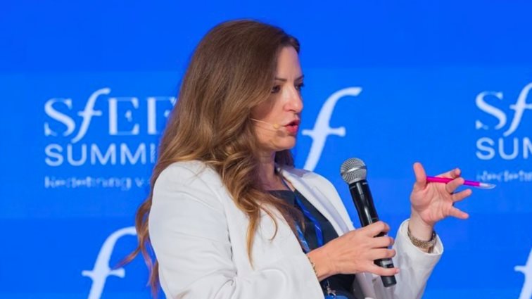 Κατερίνα Δούκα: "Διάβαζα ώρες για να πω ένα ρεπορτάζ δύο λεπτών - Πλέον δεν θα αυτομαστιγωθώ, αν κάνω κάποιο λάθος"