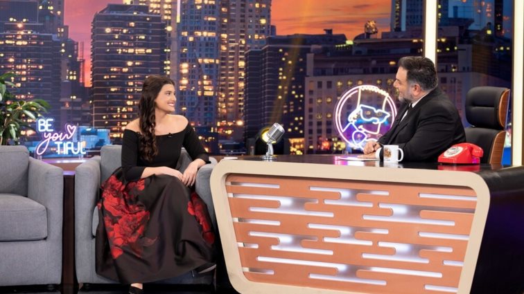 Η Αγγελίνα Παπαδοπούλου περιγράφει τη συνεργασία τη με την Angelina Jolie: "Ήρθε μέσα και μου λέει..."