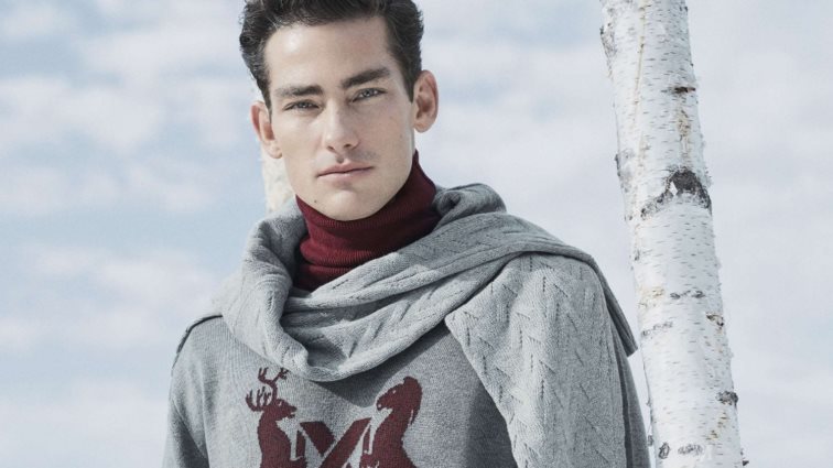 Βρήκαμε το γκρι πουλόβερ που δε γίνεται να λείπει από την ντουλάπα σου