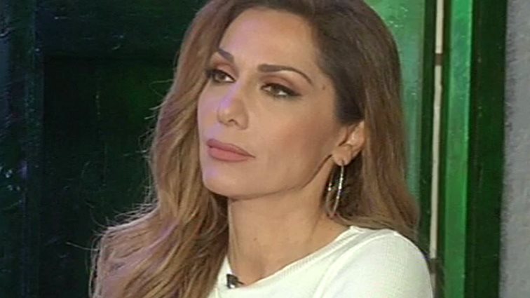  Δέσποινα Βανδή
 
: Η αποκαλυπτική συνέντευξη στη Φαίη Σκορδά: «Μετά τα 40 ένιωσα...»