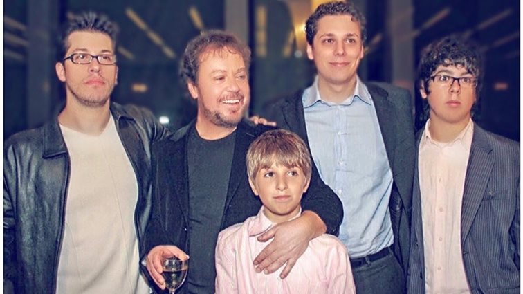 Ο Γιάννης Πάριος έχει γενέθλια! Η τρυφερή ανάρτηση του Χάρη Βαρθακούρη