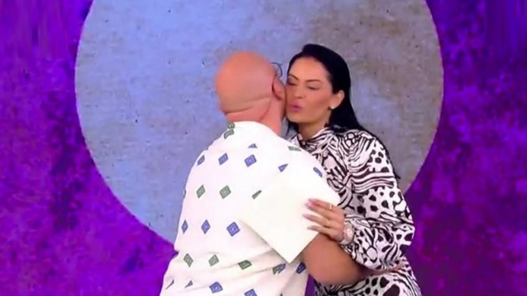 Η Δήμητρα Αλεξανδράκη ξεκαθαρίζει για την ημερομηνία του γαμου της στον Νίκο Μουτσινα: "Ήταν φάρσα, για όνομα του θεού"