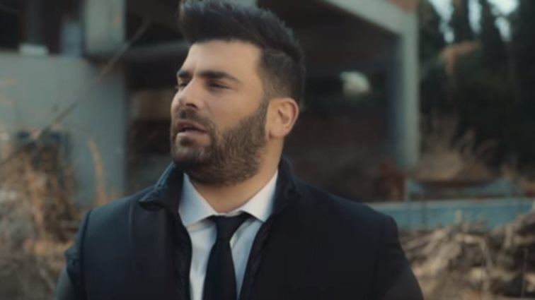 Παντελής Παντελίδης: Η Αυλαία Έπεσε Νωρίς
: Λίγα λόγια για το φαινόμενο που σχολιάστηκε όσο κανένα άλλο