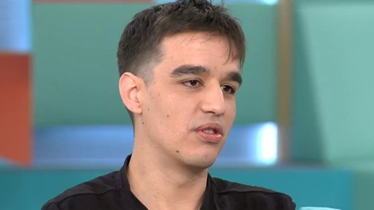 MasterChef | Ο Βασίλης Μπόλλος αναιρεί όσα έχει πει για τον Δημήτρη Ταϊρίδη: &quot;Εγώ τον συμπαθώ. Έχει καρδιά μικρού παιδιού&quot;