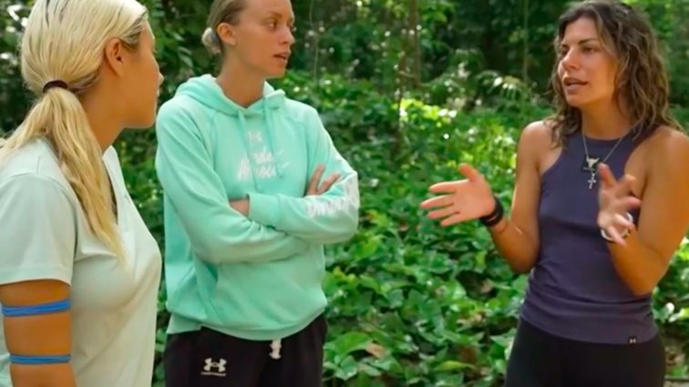 Survivor | Πυρά των "Μπλε" γυναικών κατά των ανδρών της ομάδας τους: "Θέλουν να είναι μέχρι την ένωση, να κάνουν το παρτάκι τους"