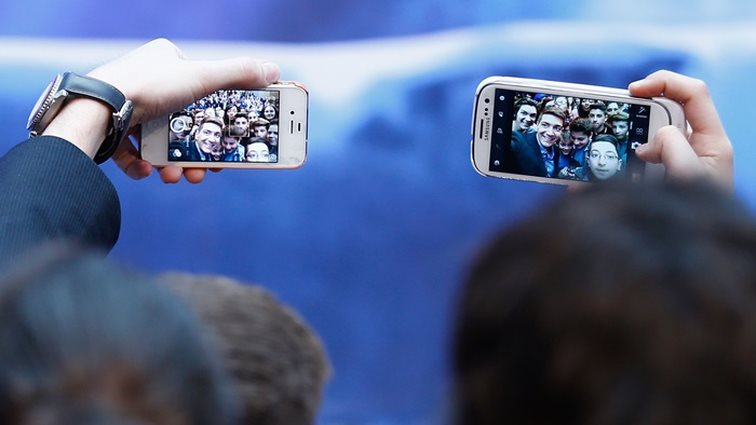 Έσπασε η οθόνη του smartphone σου;: Σύντομα θα επισκευάζεται μόνη της