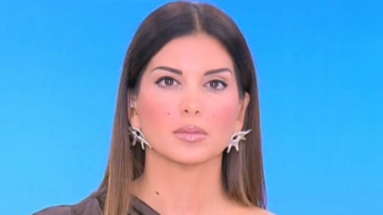 Σταματίνα Τσιμτσιλή: "Η κόρη της Μαρινέλλας έχει στεναχωρηθεί πάρα πολύ με το βίντεο της κατάρρευσης"