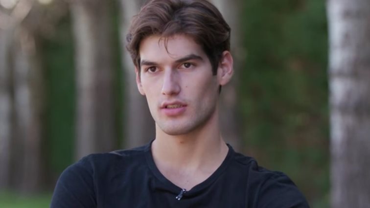 GNTM | Η χαρά του Αιμιλιάνο για την αποχώρηση του Εμμάνουελ