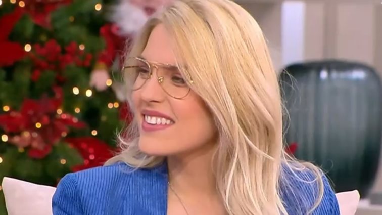 Μαντώ Γαστεράτου: "Δυσκολευόμουν στην τηλεόραση. Μου έλεγαν να μιλάω πιο θηλυκά, ερχόταν σε σύγκρουση με μένα"