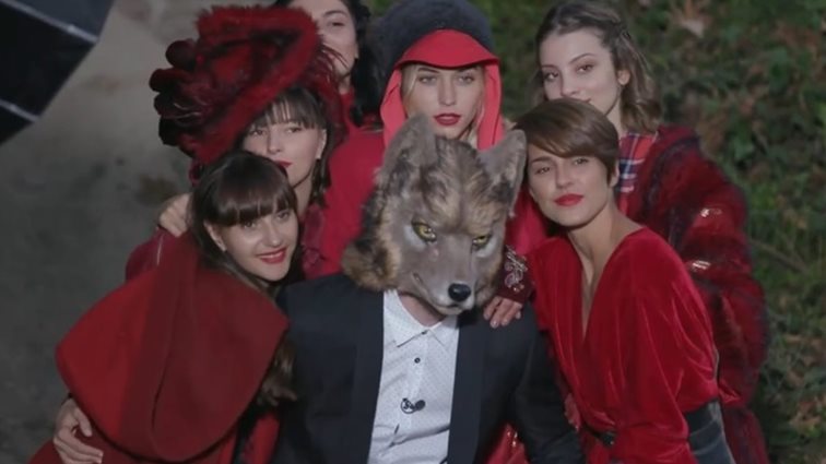 GNTM: Αυτός είναι ο λύκος! Είναι κούκλος &amp; με εκπληκτικό κορμί