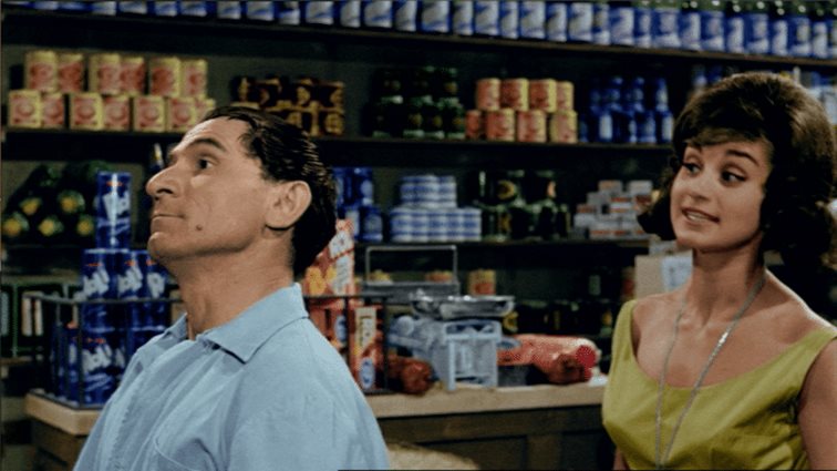 Δείτε τη &quot;Φιφίκα&quot; του Ζήκου σχεδόν 60 χρόνια μετά την αξέχαστη ταινία &quot;Της Κακομοίρας&quot;