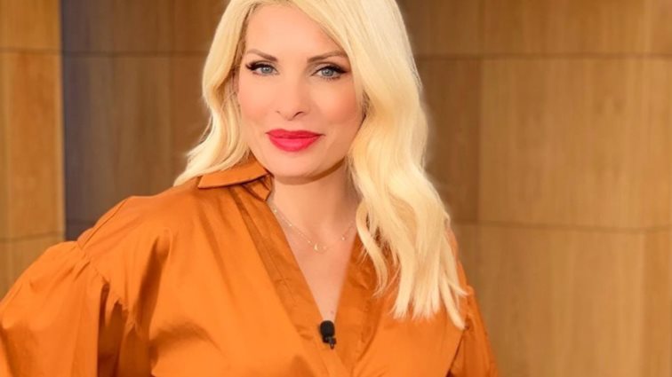 Ελένη Μενεγάκη : 5 φορές που επένδυσε στις πιο hot τάσεις της άνοιξης