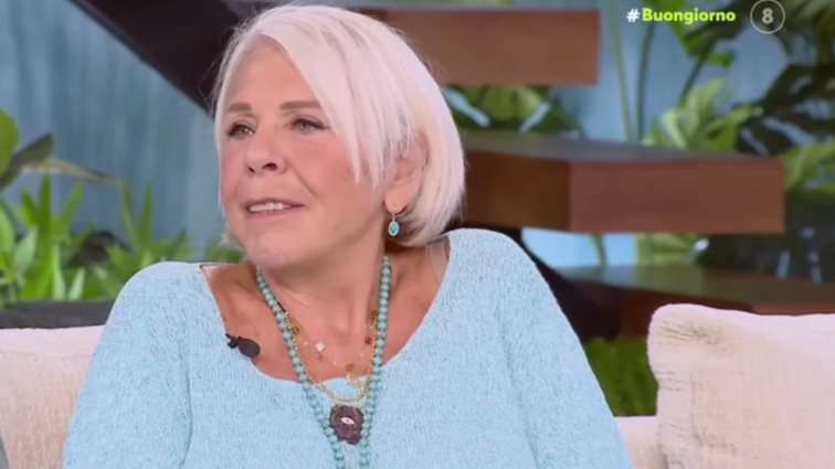 Φρόσω Ράλλη: &quot;Πάντα αποζητούσα την αποδοχή του πατέρα μου. Μεγάλες βλακείες αυτά&quot;