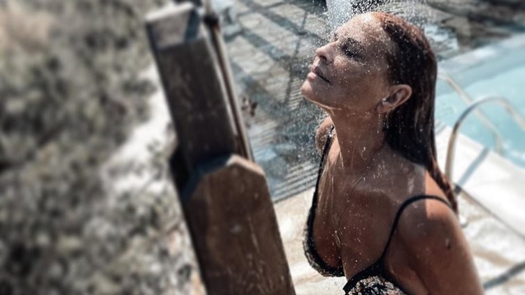 Σίσσυ Χρηστίδου: Στα καλύτερά της! Η σέξι φωτογραφία με μπικίνι