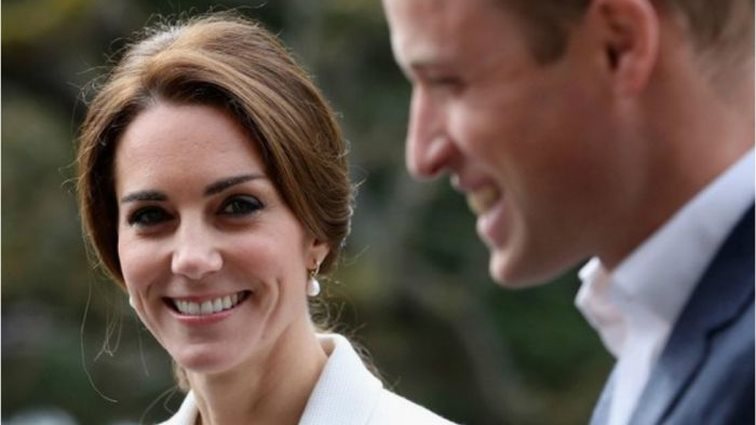 Kate Middleton – Πρίγκιπας William: 10 φορές που «έσπασαν» το πρωτόκολλο του παλατιού