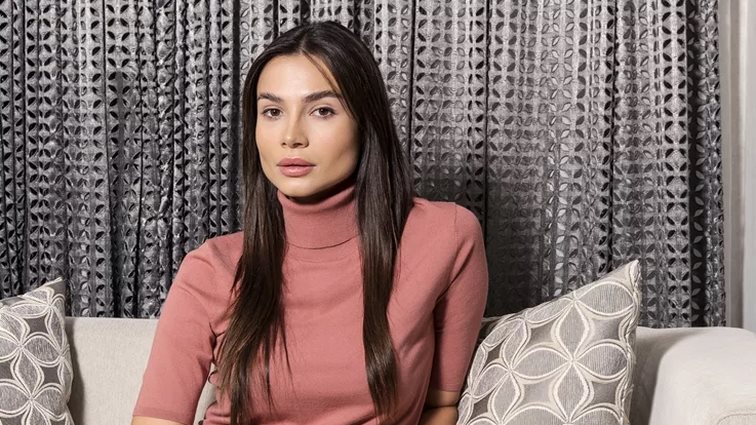 How to Flex your Hair: Το viral styling tool που θα σου χαρίσει τα πιο κομψά χτενίσματα