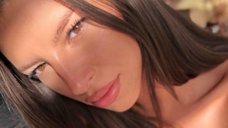 Χαρά Παππά : Πλάνα από το σπίτι που μένει όσο είναι μακριά από τον Burak Hakki