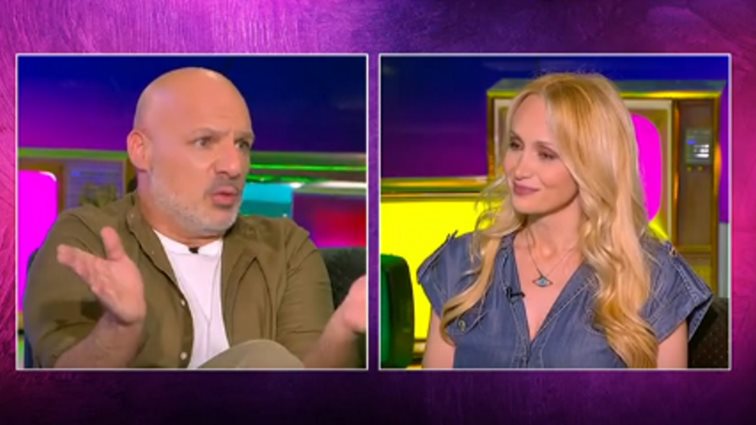 Ναταλί Κάκκαβα σε Νίκο Μουτσινά: "Άρα δεν φταις εσύ που δεν μας παίζετε εμάς και παίζετε τους απέναντι έτσι;"