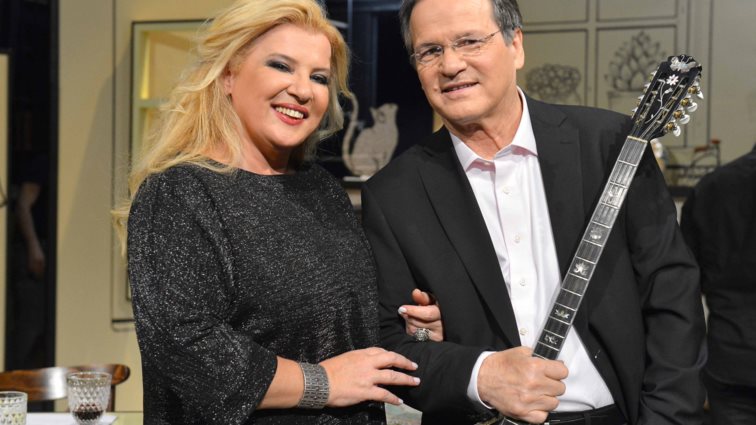 Αθηνά Καμπάκογλου: Ο χώρος είναι γεμάτος με τεράστια Εγώ που δεν επικοινωνούν με την πραγματικότητα