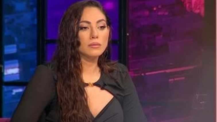 Ευρυδίκη Βαλαβάνη: &quot;Έκλεινα τα παντζούρια, έκλαιγα μέσα στο σκοτάδι και πάθαινα κρίσεις άγχους - Εκεί κατάλαβα τι θα πει να φροντίζεις την Ευρυδίκη&quot;