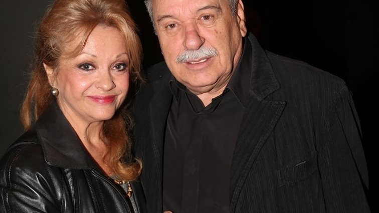 43 χρόνια πριν: O Τάσος Χαλκιάς με την επί 50 χρόνια σύντροφό του Πένυ Παπουτσή στο γάμο τους