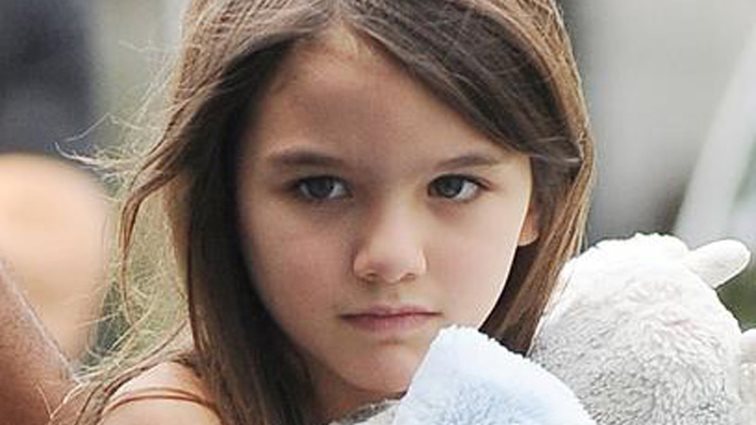 Suri Cruise: Μεγάλωσε και είναι ίδια ο πατέρας της!