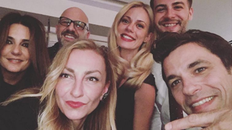 Ζέτα Μακρυπούλια - Νίκος Μουτσινάς: Ρεβεγιόν Πρωτοχρονιάς με τον Αποστόλη Τότσικα, τη Ρούλα Ρέβη και πολλούς ακόμα διάσημους φίλους: Φωτογραφίες