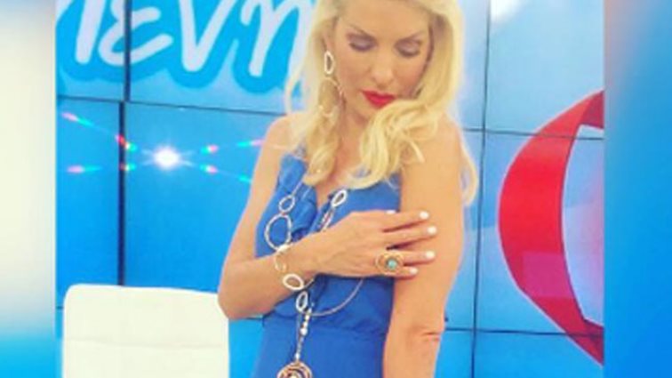 Ελένη Μενεγάκη: Η εμφάνιση στην εκπομπή της Τετάρτης: Ξέρουμε τι φόρεσε!