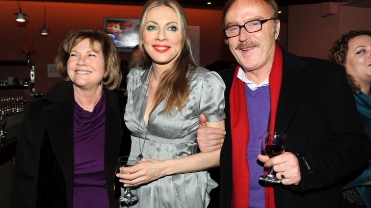 Ντίνος Καρύδης: &quot;Nτρέπομαι να το πω, αν δεν ήταν η κόρη μου δεν θα είχα αυτή τη στιγμή ούτε τηλέφωνο για να μιλήσω&quot;