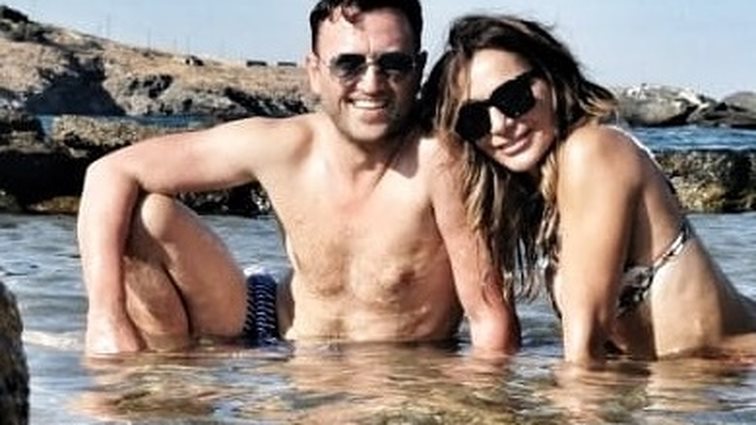 Δέσποινα Βανδή: Εντυπωσιακά στιγμιότυπα από το ταξίδι στην Κύθνο με τον Αργύρη Αγγέλου