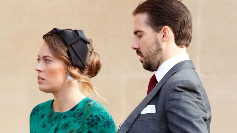 Ελληνικό καλοκαίρι για τη Nina Flohr και τον Φίλιππο Ντε Γκρες | Οι φωτογραφίες από την απόδραση στην Κέρκυρα