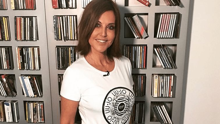 Αλεξάνδρα Παλαιολόγου 
: Το σώμα της 51χρονης με μαγιό προκαλεί ζάλη