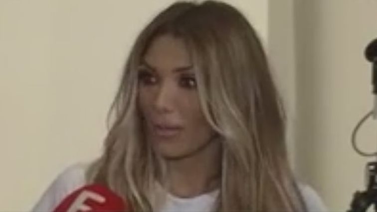 Αγγελική Ηλιάδη: Η ενόχληση μπροστά στις κάμερες: Video