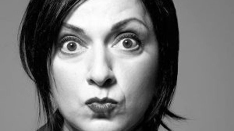 Σοφία Μουτίδου: «Ο χοντρός φαίνεται. Ο βλάκας όμως;»