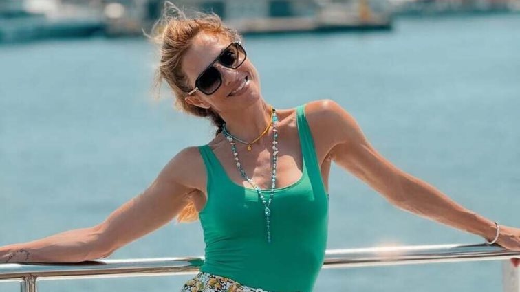 H Ντορέττα Παπαδημητρίου σε σπάνια στιγμιότυπα με τους γιους της