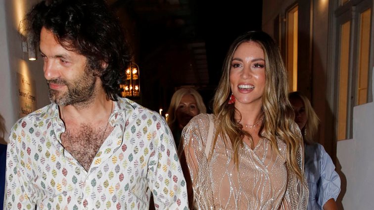 Αθηνά Οικονομάκου &amp; Φίλιππος Μιχόπουλος: H καθημερινότητα στη Μύκονο συνεχίζεται! Η βραδινή έξοδος του ζευγαριού